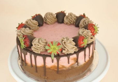 Choc Strawberry Gelato Cake